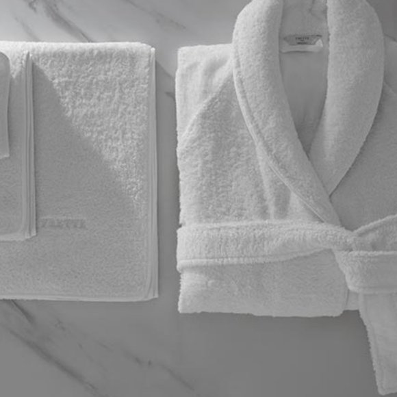 Frette Luxurious Cotton Bath Robe - Picture 2 of 2